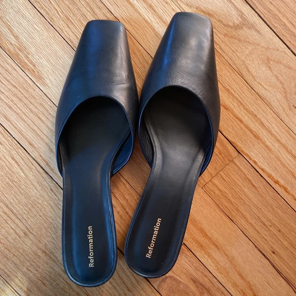 Reformation Heather Block Heeled Mule - Picture 4 of 16